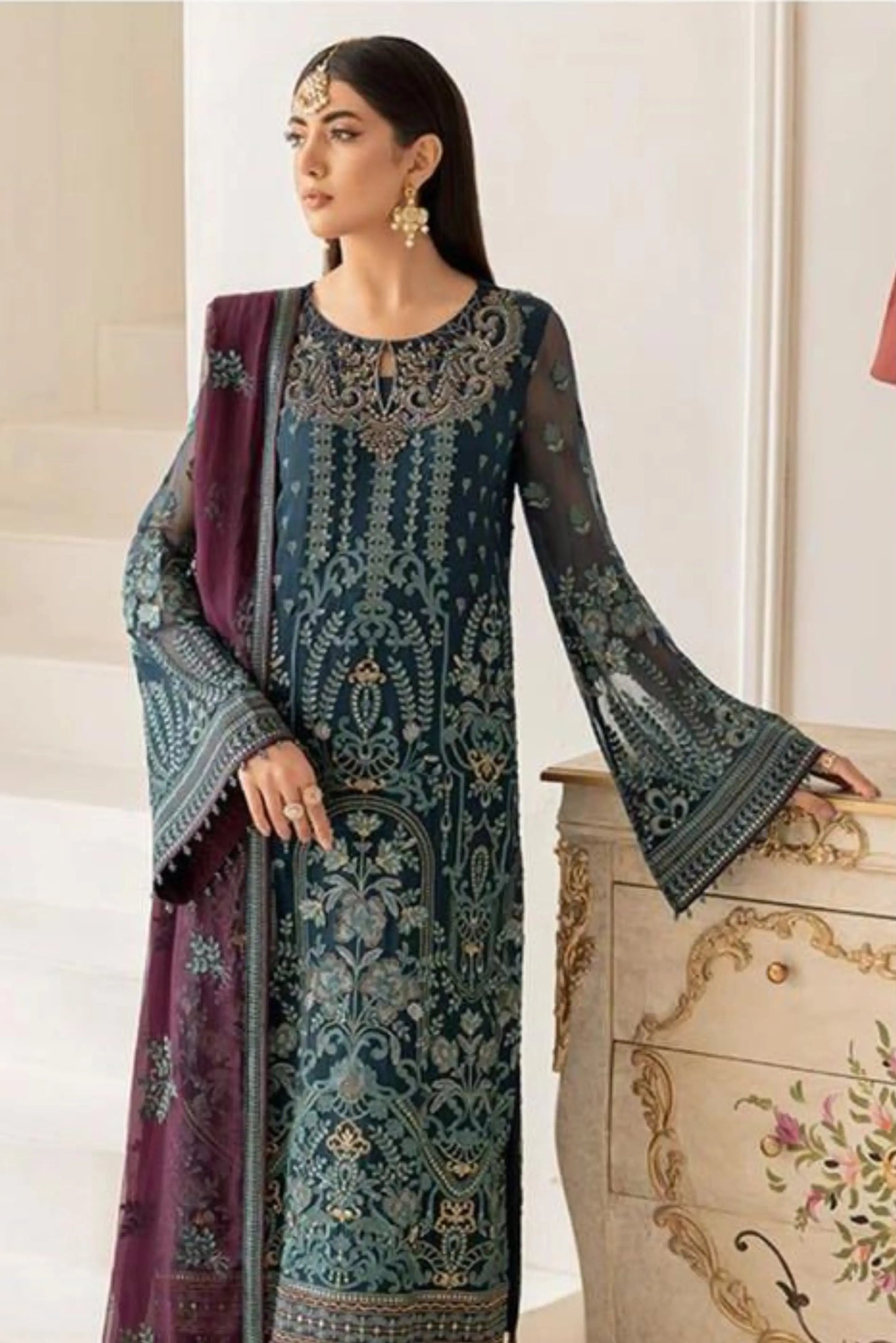 Flossie – Luxury Embroidered Chiffon Unstitched 3-Piece Suit
