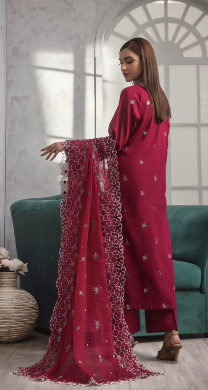 Joolie Luxury Lawn 01 – Eid Collection 2026