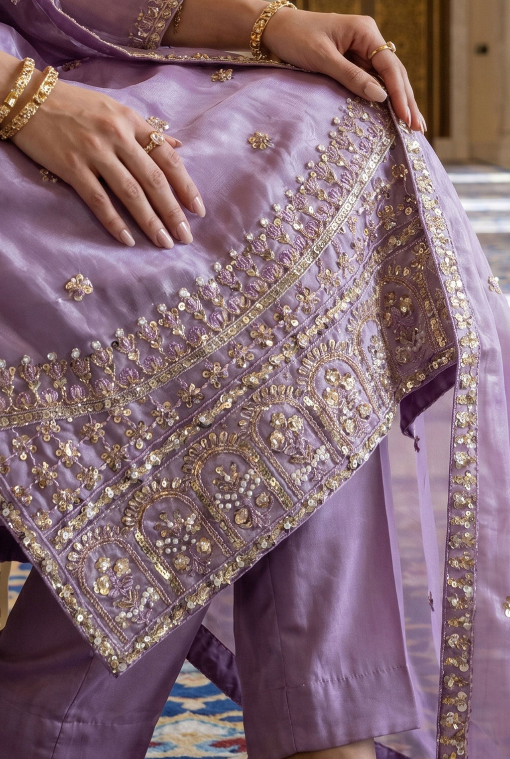 3Pc Unstitched Luxury Cut Dana Embroidered Shesha Silk Suit – 3