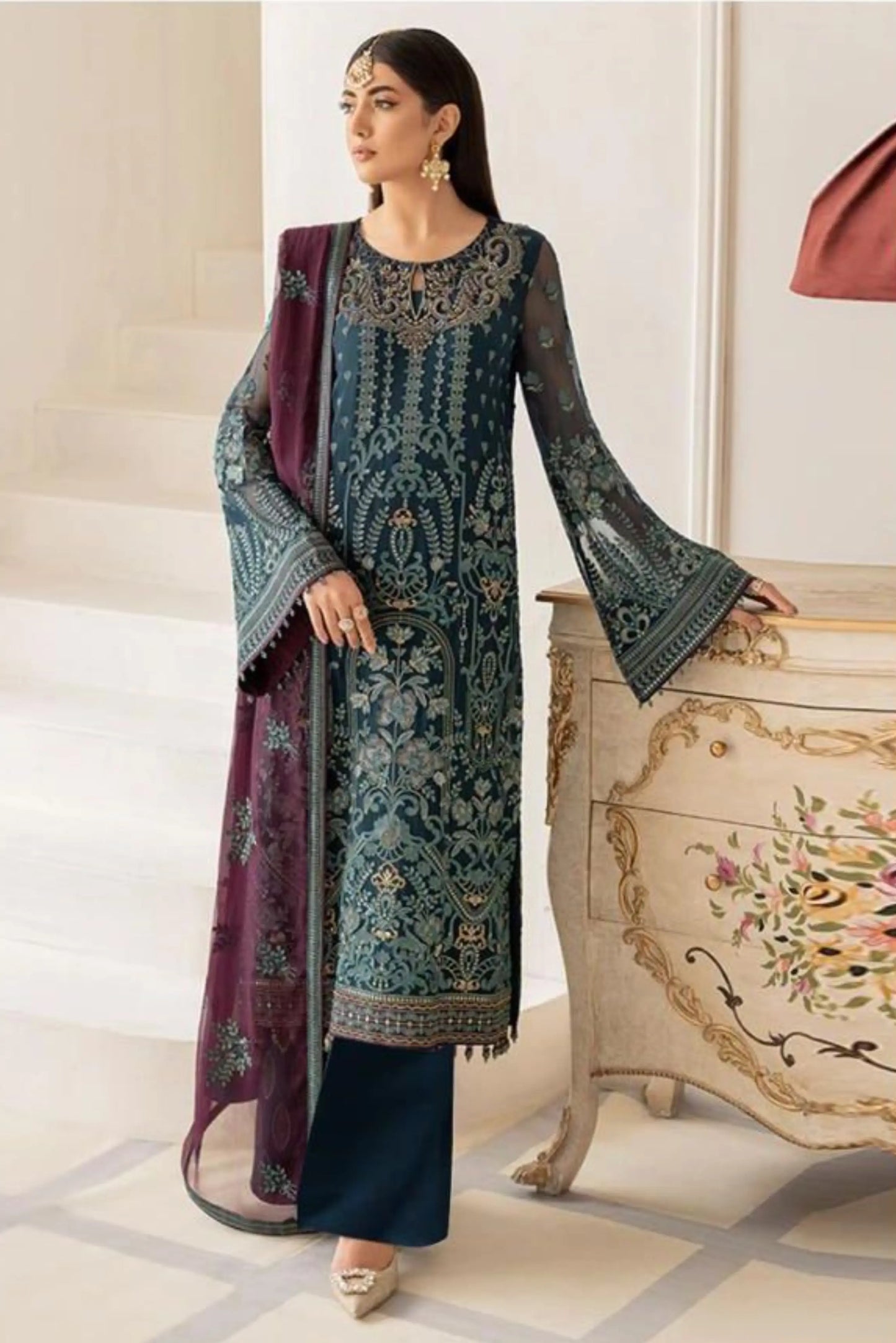 Flossie – Luxury Embroidered Chiffon Unstitched 3-Piece Suit