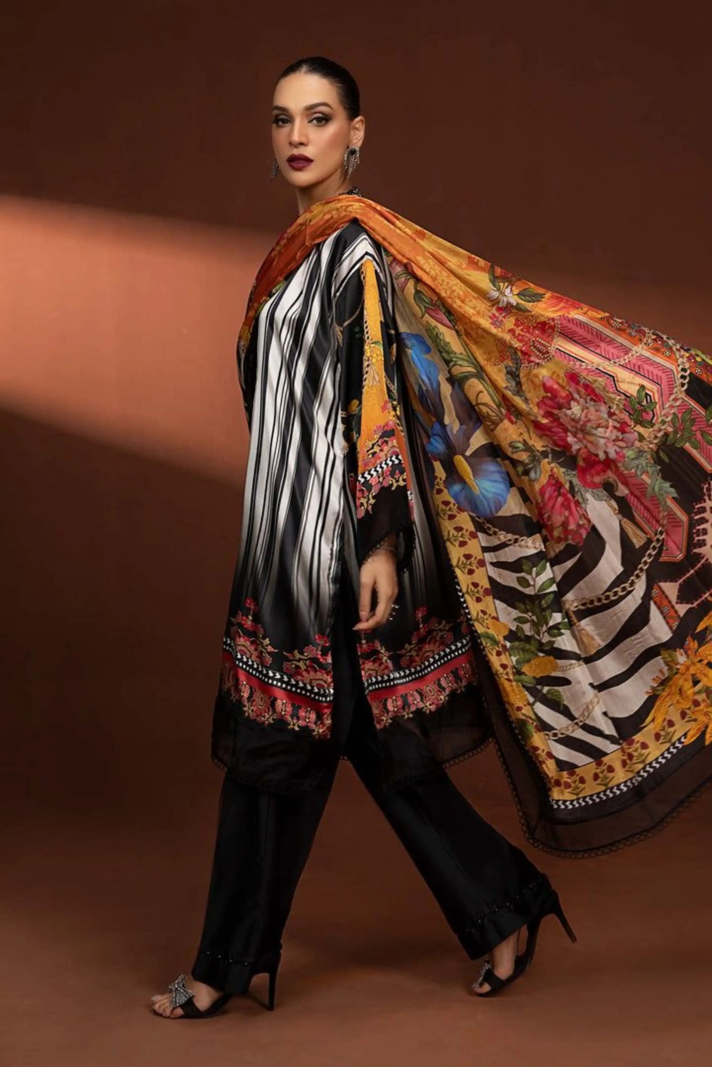 MarIa B Charmeuse Silk Suit