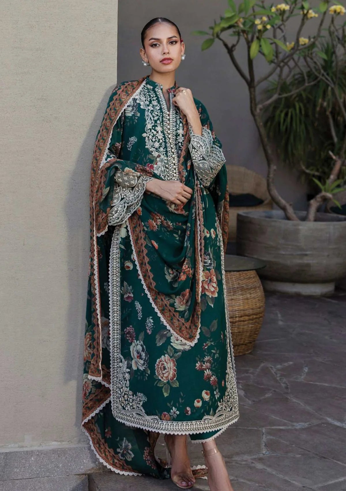 Zainab Chottani – Velina Green Floral Embroidered Lawn 3-Piece Unstitched Suit