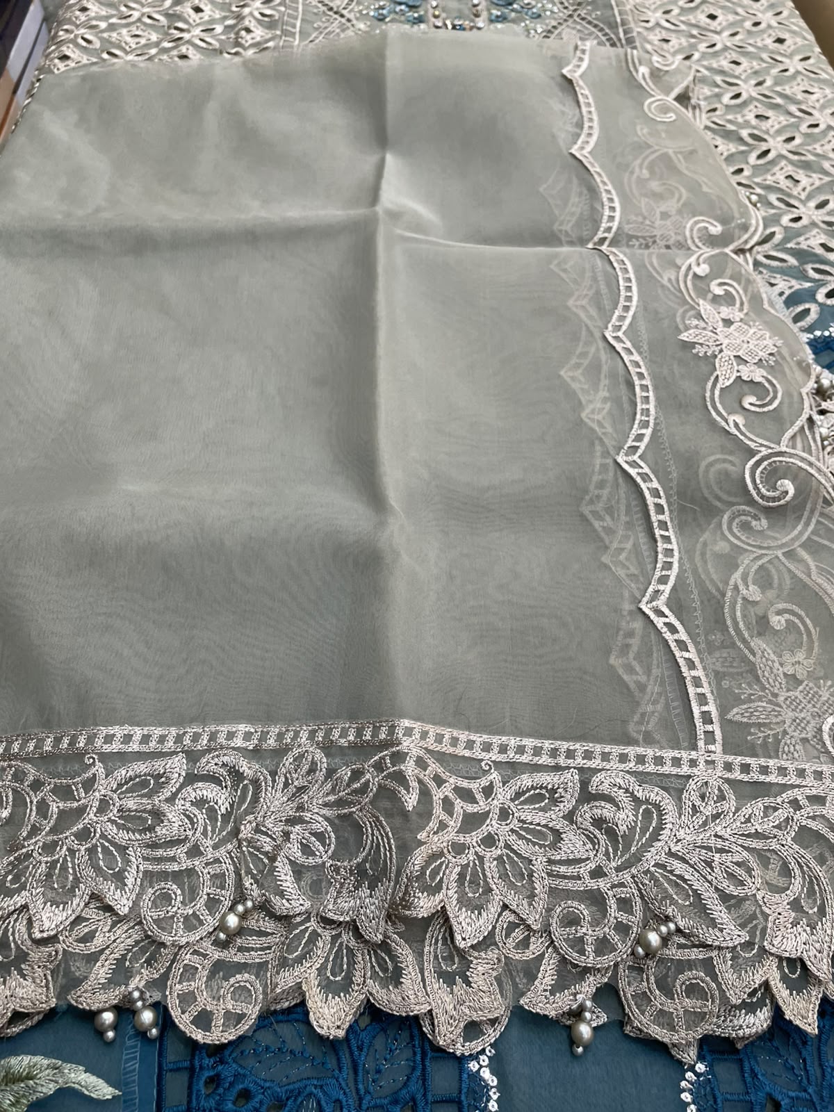 Maria.B Embroidered Lawn Unstitched 3Pc Suit