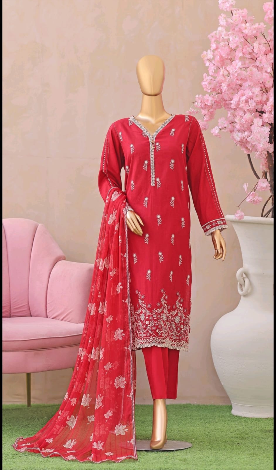 3d Floral Embroidery Lawn -05